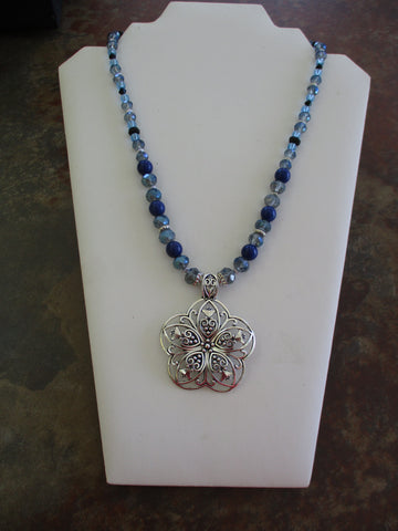 Blue Glass Beads Silver Spacer Beads Silver Pendant Necklace (N1482)
