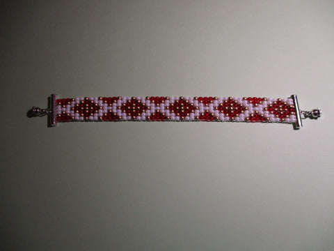 Red Gold White Diamond Shape Seed Bead Loom Bracelet (B563)