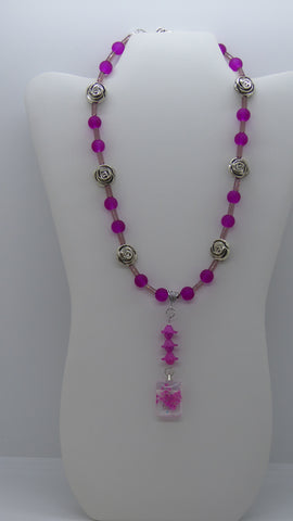 Silver Bright Pink Frosted Glass Beads Dried Flower Pendant Necklace (N1210)