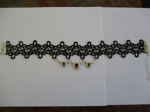Black Lace Silver Red Pendant Choker Necklace (N1306)