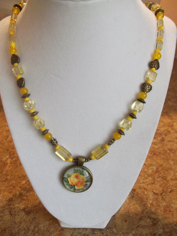Bronze/Yellow Square Glass Bead w/Flower Pendant Necklace (N231)